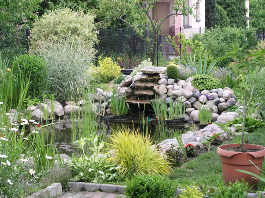 How To Build A Waterfall Help Guides, Building A Garden Pond With Waterfall